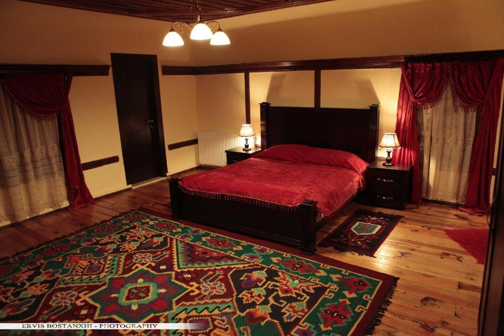 Guest House Bujtina Leon Korça Rum bild